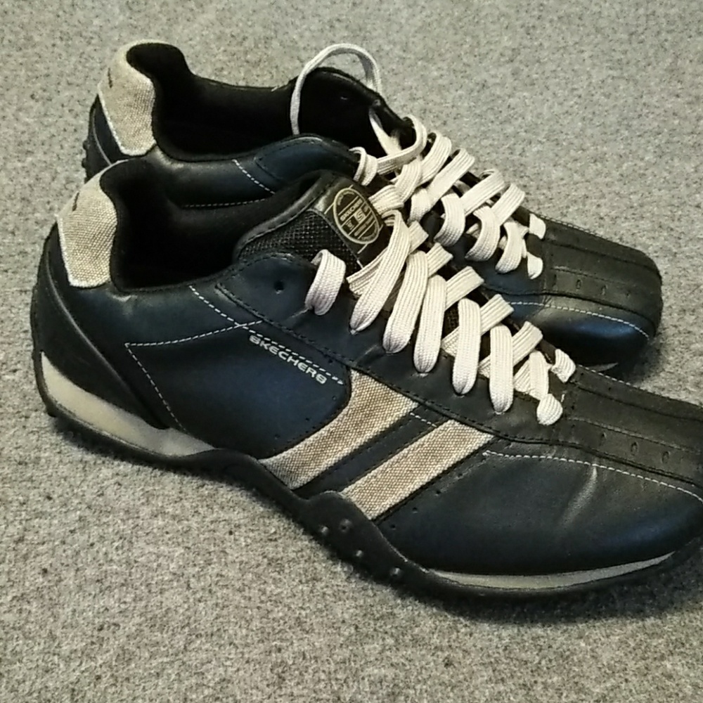 Casual shoes